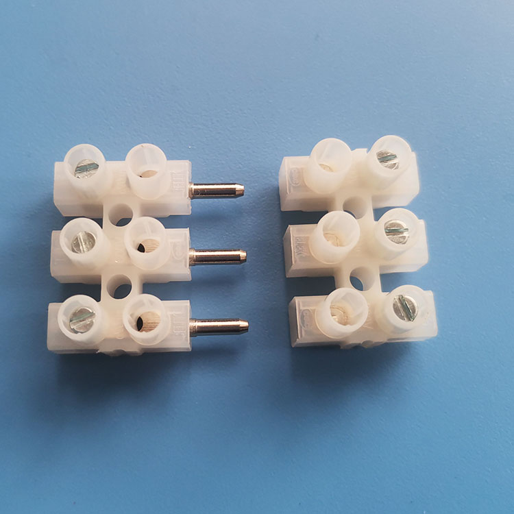 T06三位对插端子台间距10mm插拔接线柱带铜针平插端子
